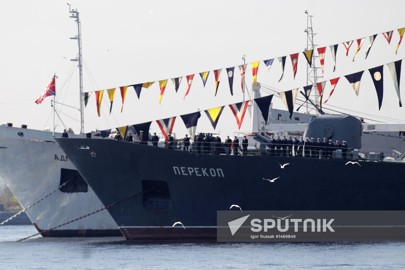 Rehearsing naval parade in Kronstadt