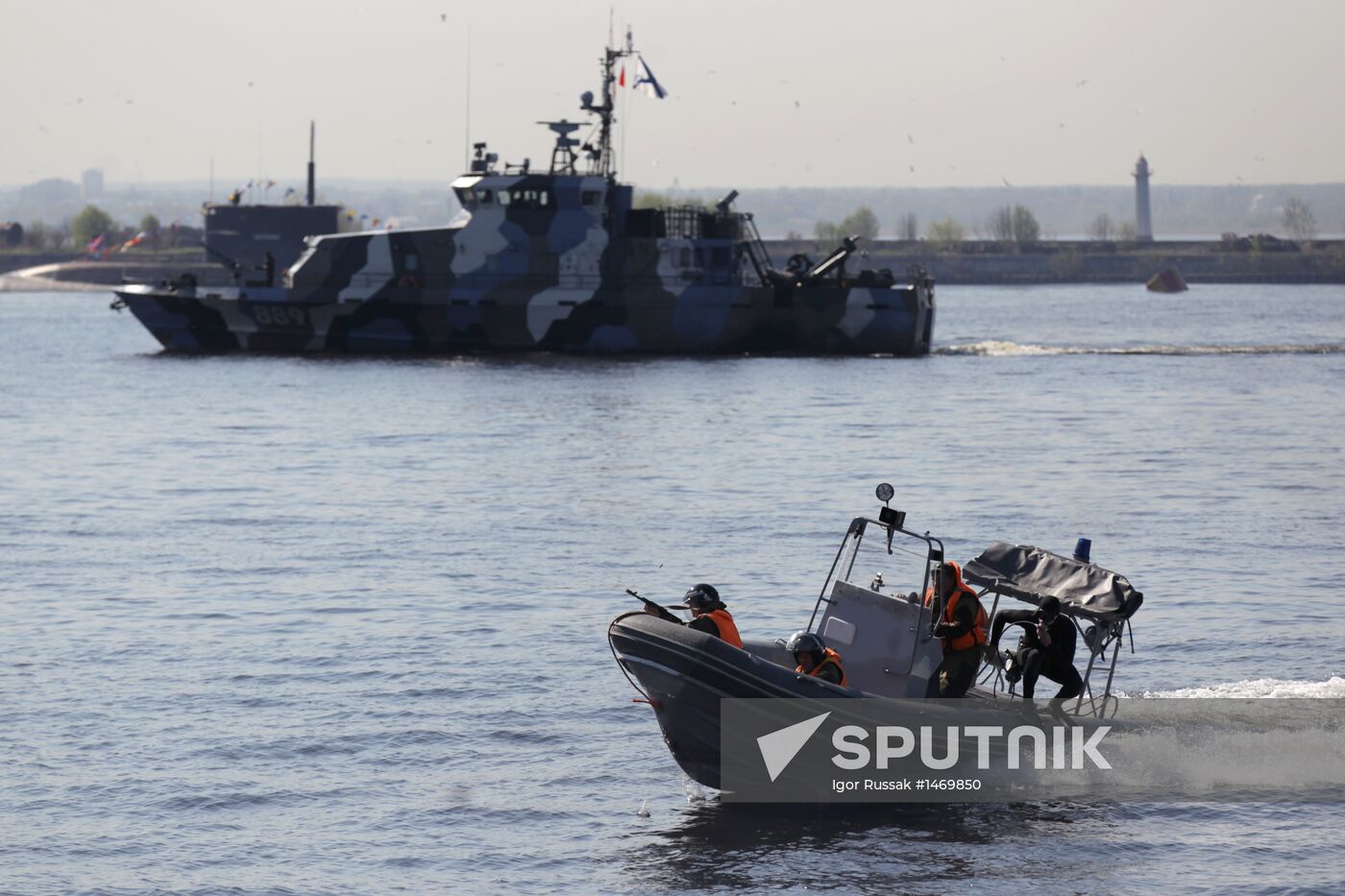 Rehearsing naval parade in Kronstadt