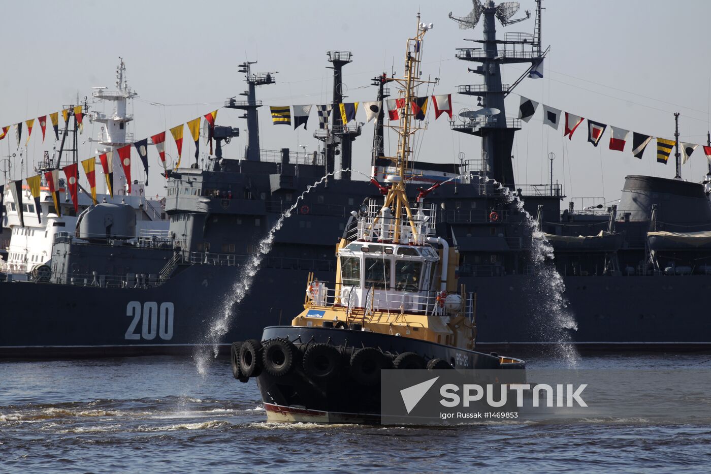 Rehearsing naval parade in Kronstadt