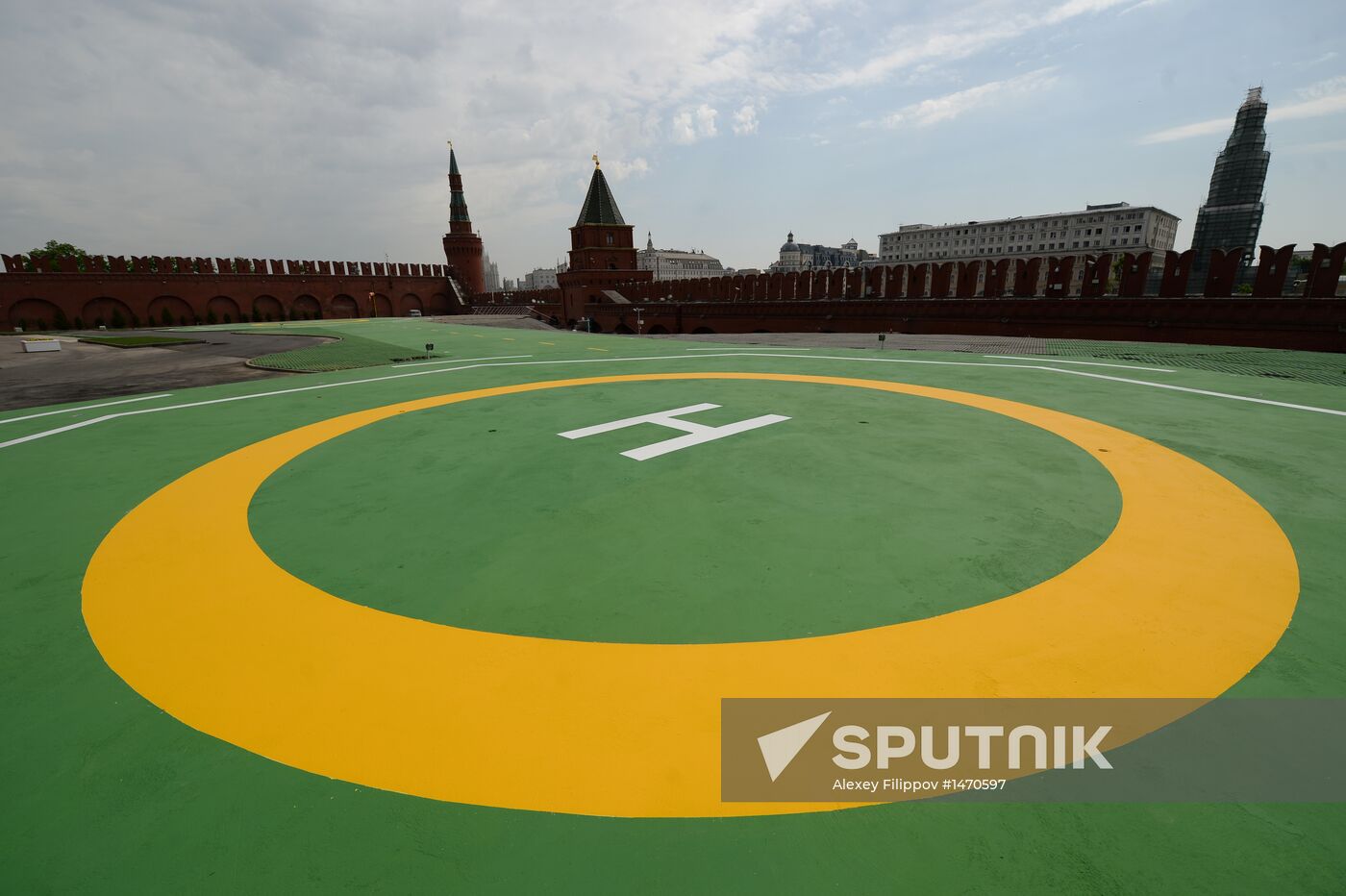 Helicopter pad in Kremlin ready for Russian President's flights