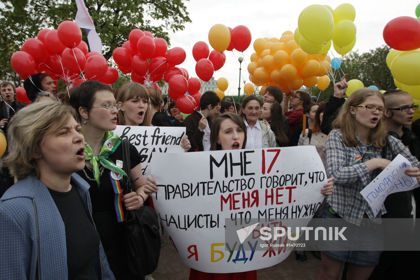 Rallies in St Petersburg on International Day Against Homophobia