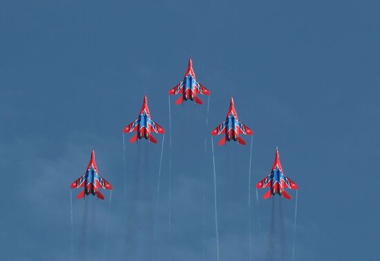 Air show by Maxim Musatov