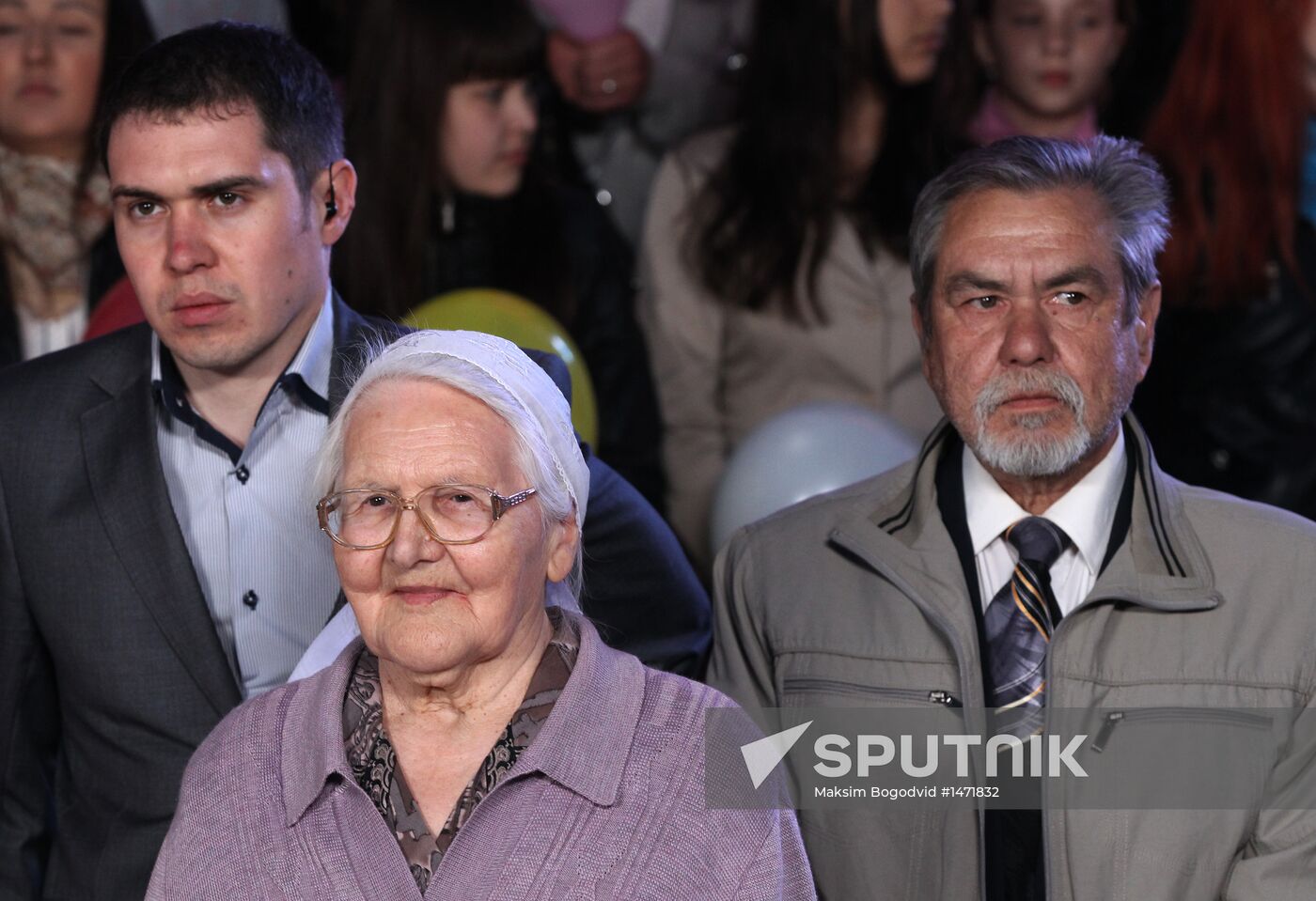 Russia follows Dina Garipova's performance at Eurovision-2013