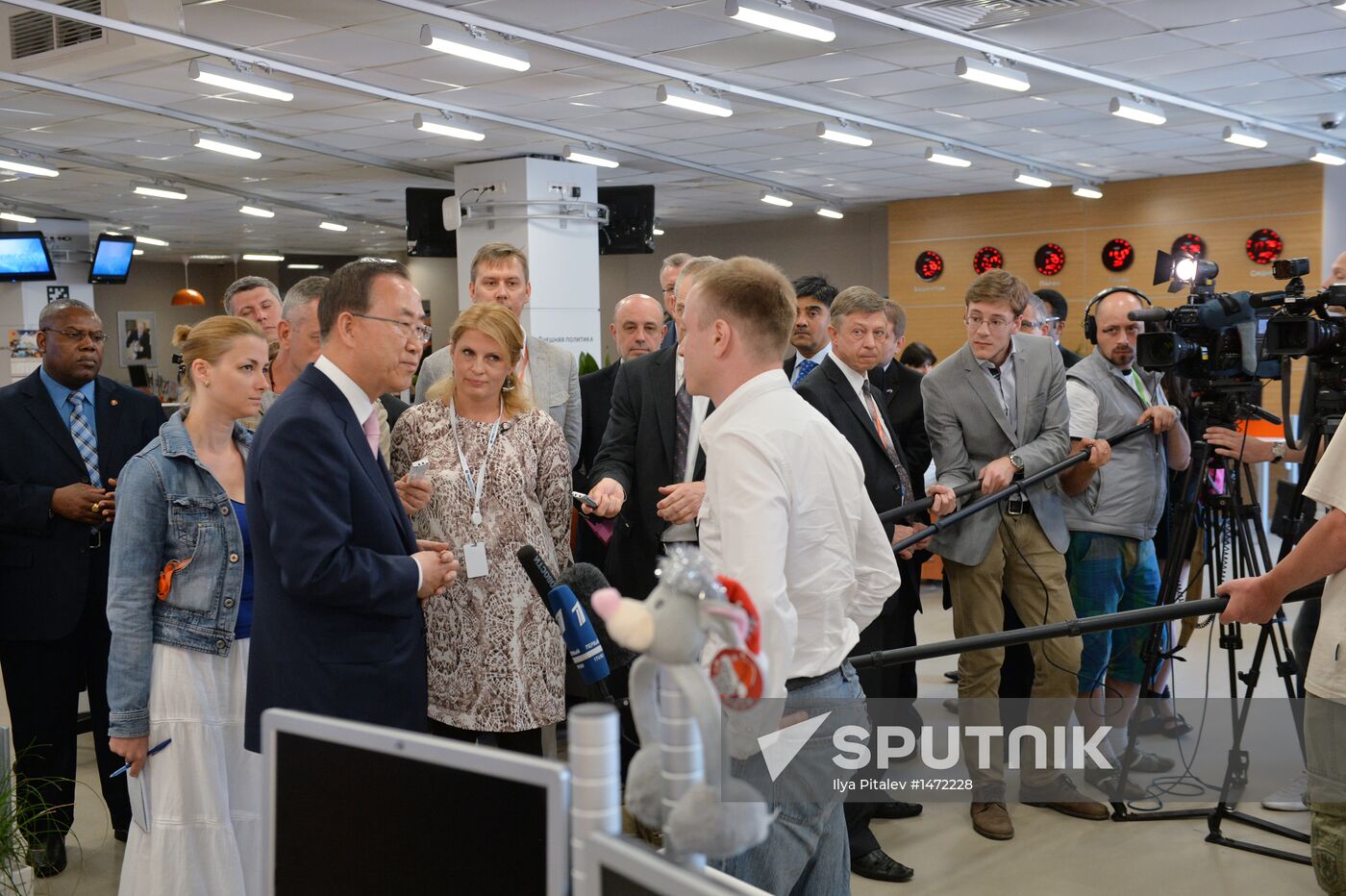UN Secretary-General Ban Ki-moon visits RIA Novosti