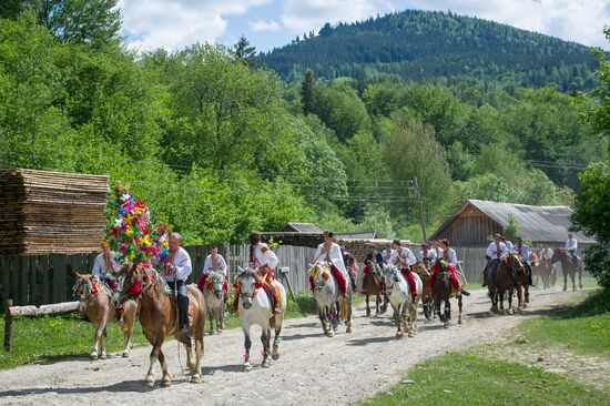 Traditional Hutsul wedding