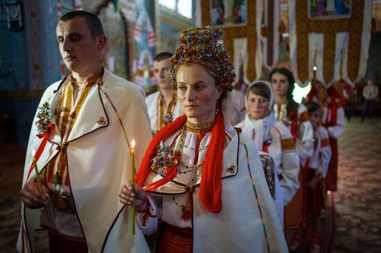 Traditional Hutsul wedding