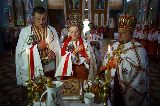 Traditional Hutsul wedding