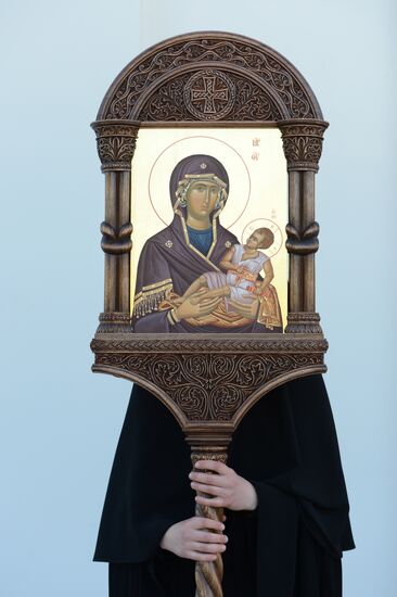 Patriarch Kirill consecrates cathedral in Yekaterinburg