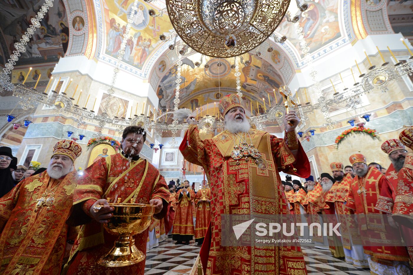 Patriarch Kirill consecrates cathedral in Yekaterinburg