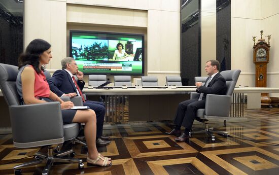 D. Medvedev gives interview to Komsomolskaya Pravda newspaper