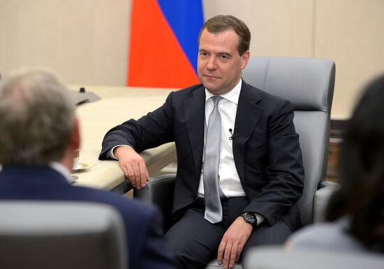 D. Medvedev gives interview to Komsomolskaya Pravda newspaper