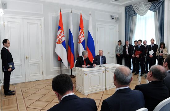 Vladimir Putin meets with Tomislav Nikolic