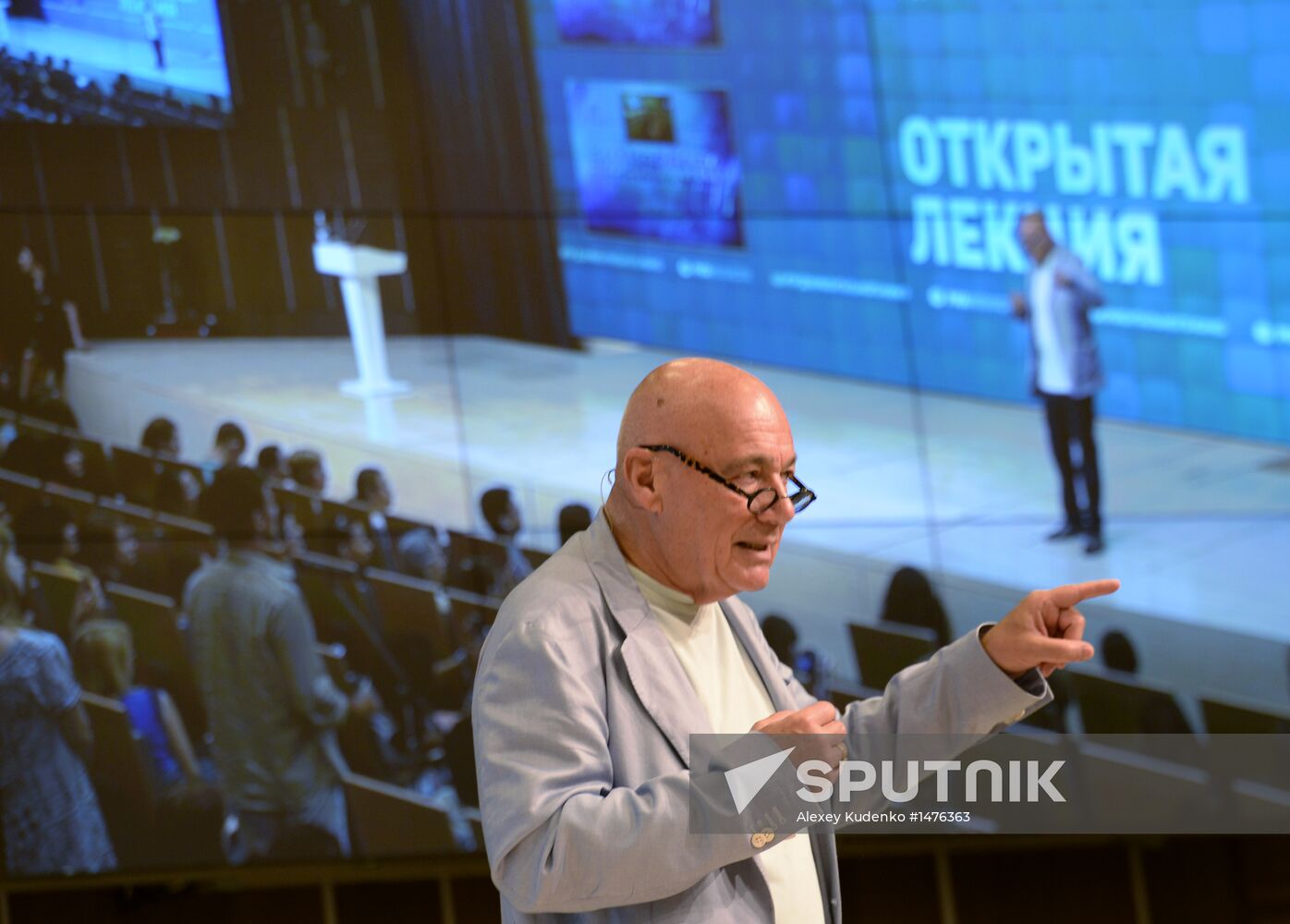 Open lecture by Vladimir Pozner