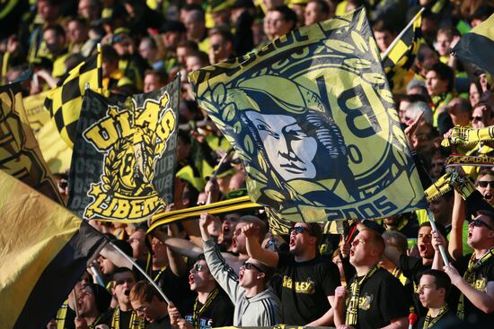 Football Champions League. Borussia vs. Bayern