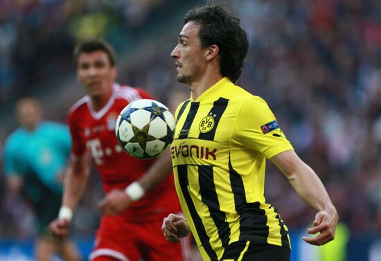 Football Champions League. Borussia vs. Bayern