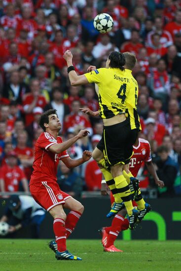 Football Champions League. Borussia vs. Bayern