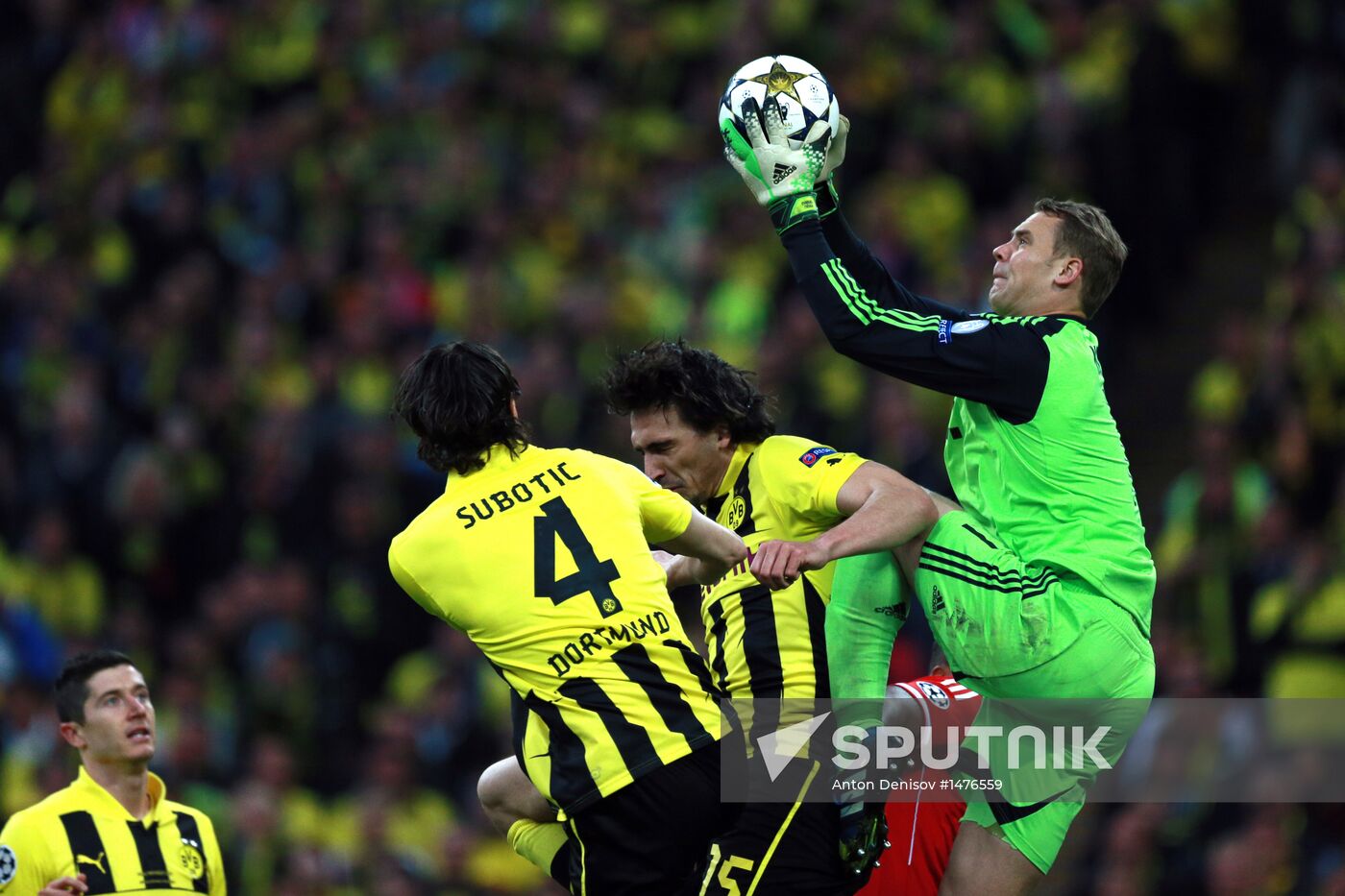 Football Champions League. Borussia vs. Bayern