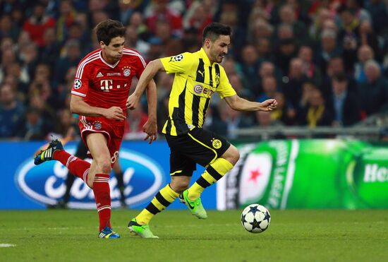 Football Champions League. Borussia vs. Bayern