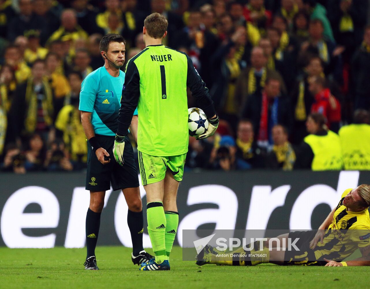 Football Champions League. Borussia vs. Bayern