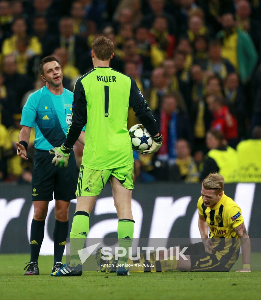 Football Champions League. Borussia vs. Bayern