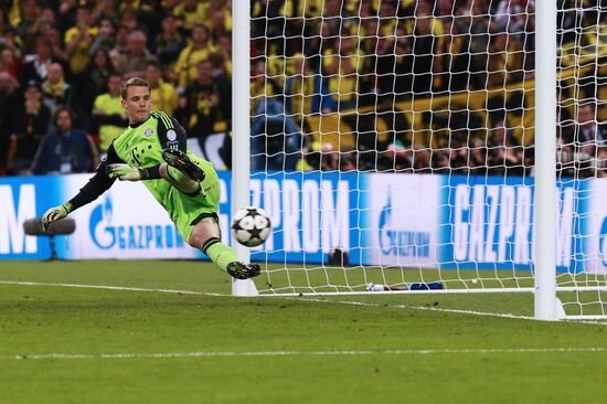 Football Champions League. Borussia vs. Bayern