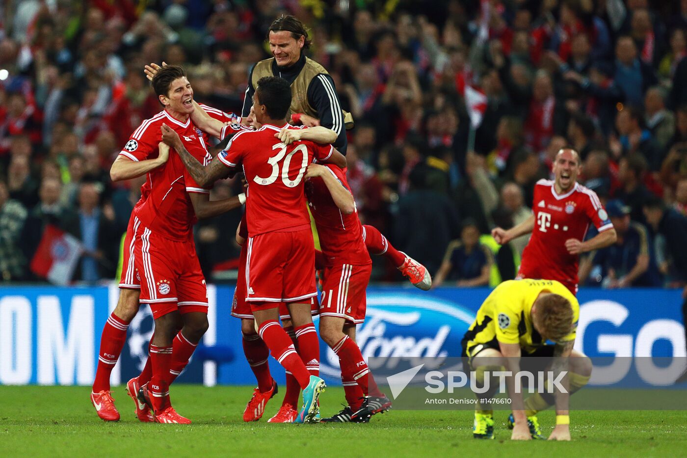 Football Champions League. Borussia vs. Bayern
