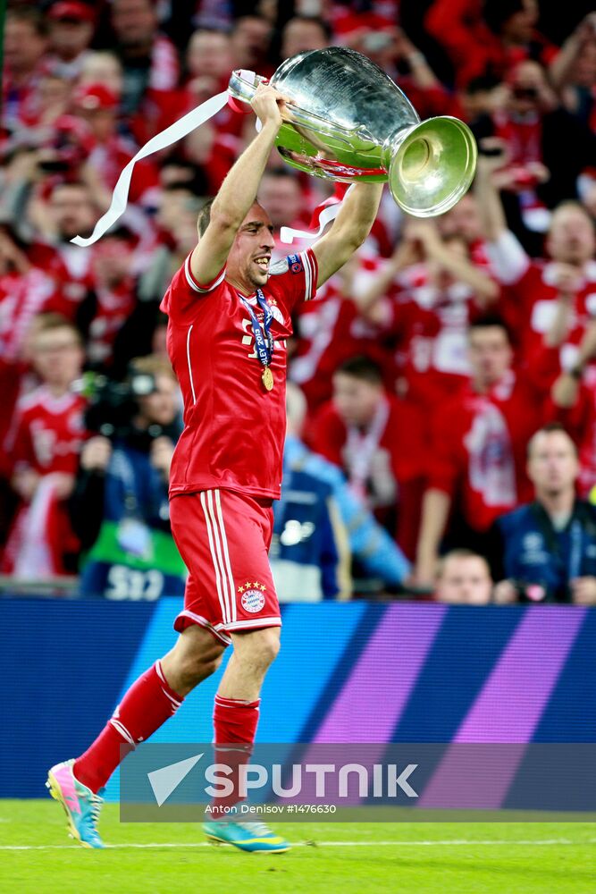 Football Champions League. Borussia vs. Bayern