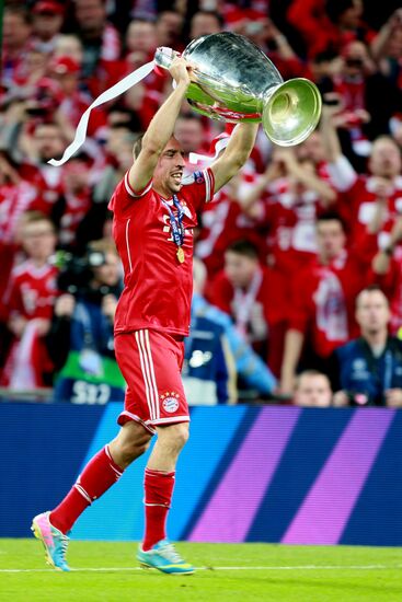 Football Champions League. Borussia vs. Bayern