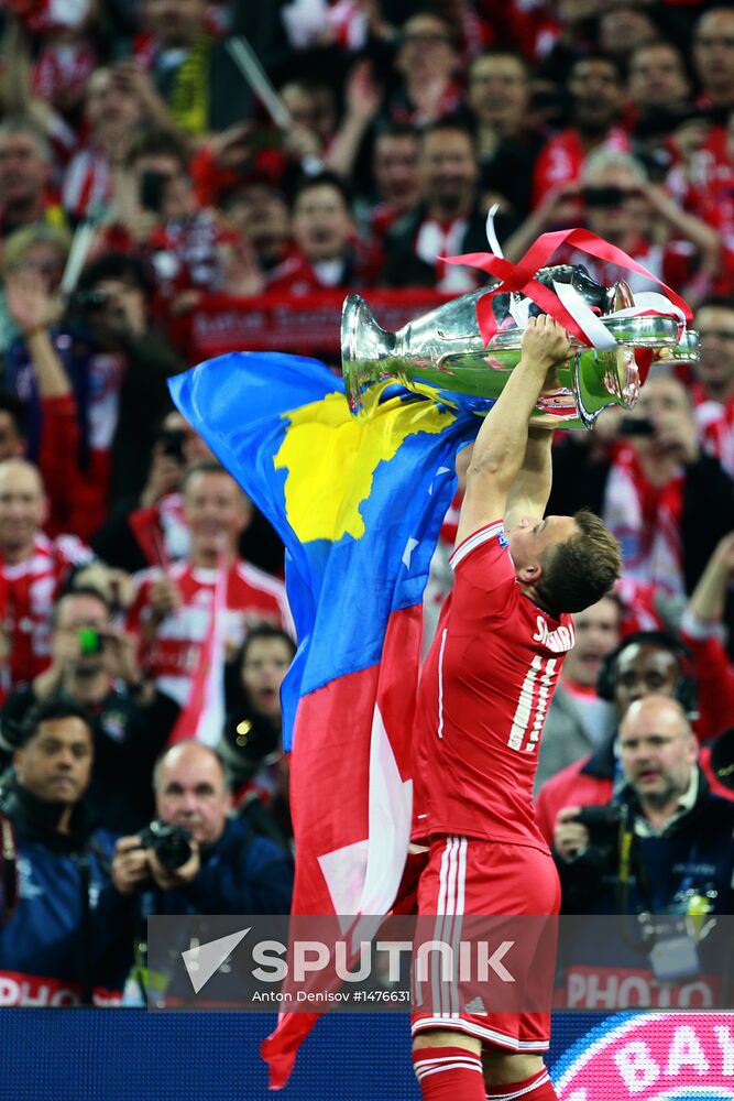 Football Champions League. Borussia vs. Bayern