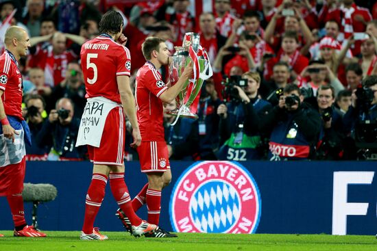 Football Champions League. Borussia vs. Bayern