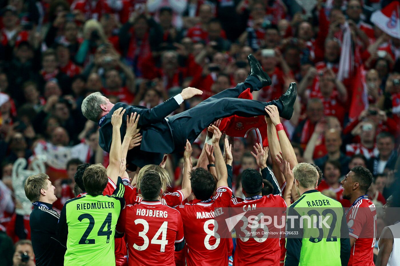 Football Champions League. Borussia vs. Bayern