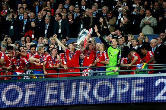 Football Champions League. Borussia vs. Bayern