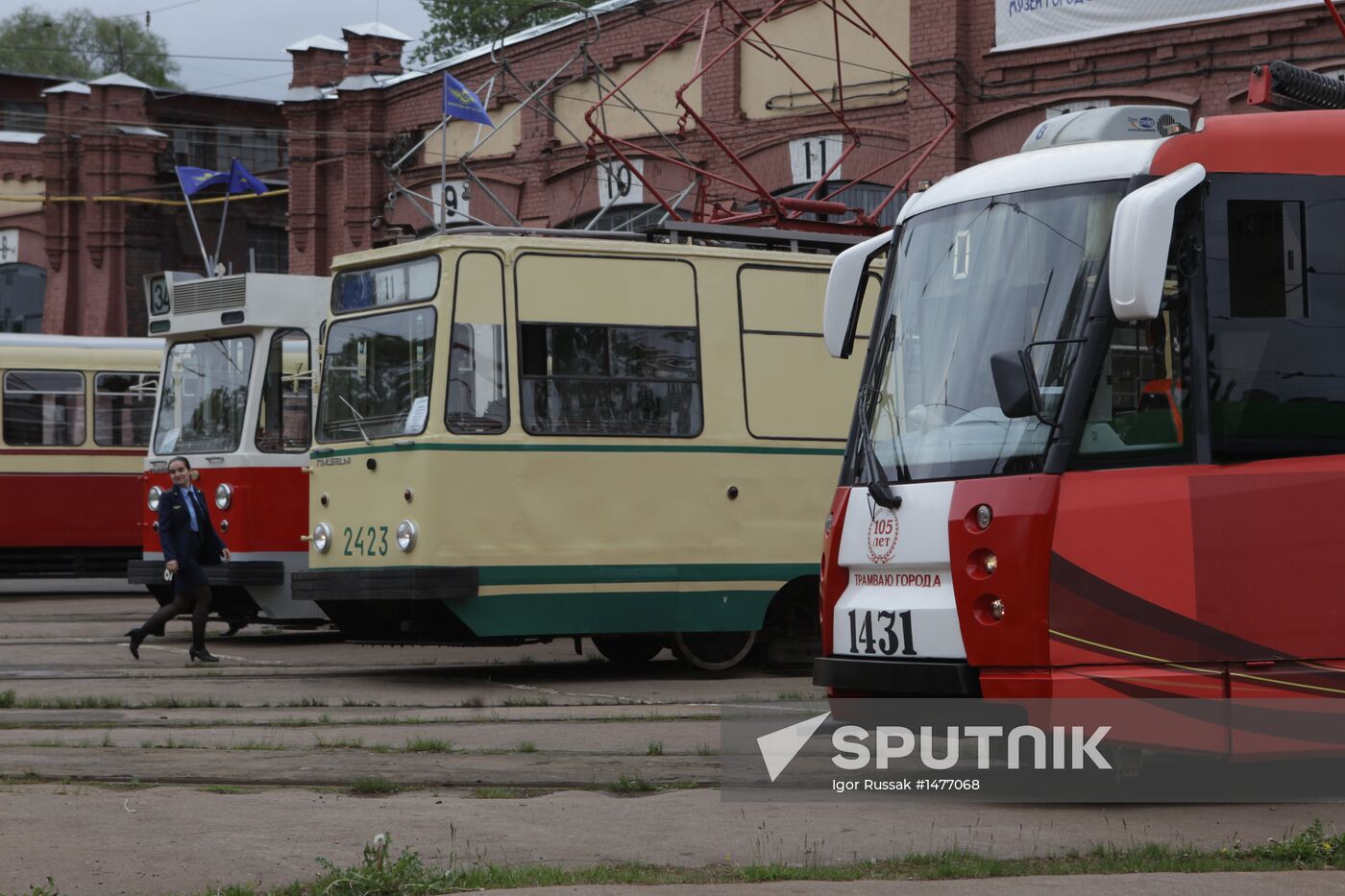 Vintage tram parade to celebrate St. Petersburg's 310th birthday