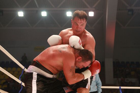 Boxing. Bout between Oleg Maskaev and Jason Gavern