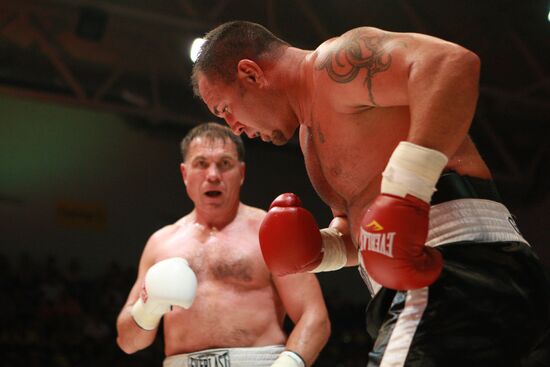 Boxing. Bout between Oleg Maskaev and Jason Gavern