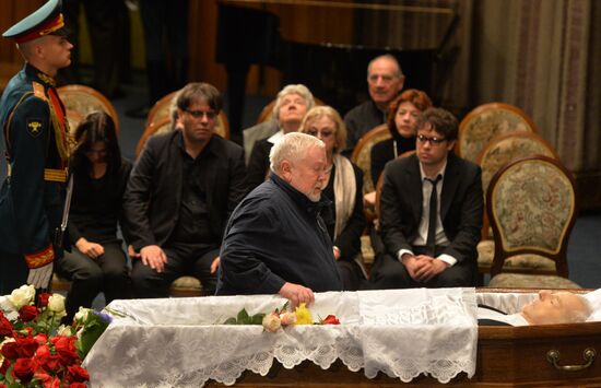 Bidding farewell to Pyotr Todorovsky