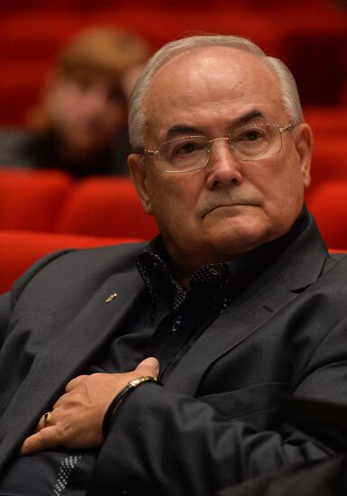 Bidding farewell to Pyotr Todorovsky