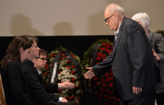 Bidding farewell to Pyotr Todorovsky