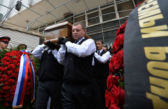 Bidding farewell to Pyotr Todorovsky