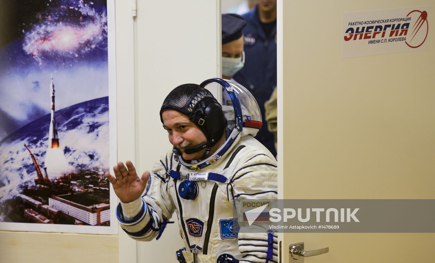 Launch of Soyuz-FG with Soyuz TMA-09M manned spacecraft