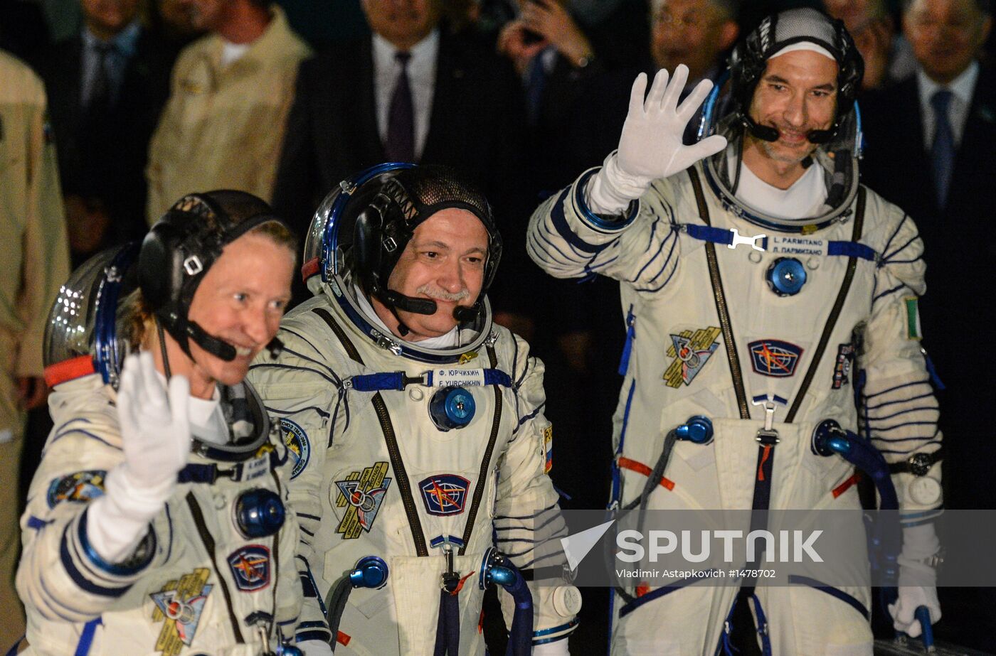 Launch of Soyuz-FG with Soyuz TMA-09M manned spacecraft