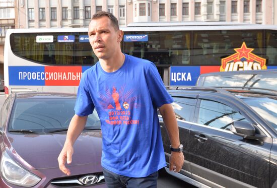 Honoring PFC CSKA Moscow - Russian Football Champions