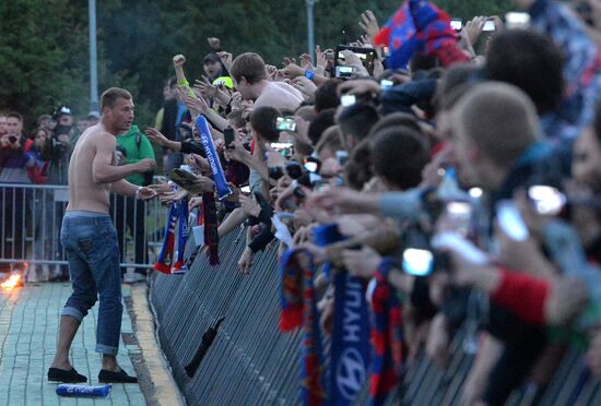 Honoring PFC CSKA Moscow - Russian Football Champions