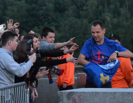 Honoring PFC CSKA Moscow - Russian Football Champions