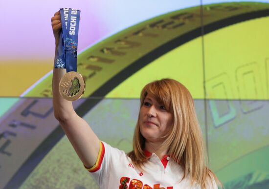 2014 Winter Olympics medals unveiled