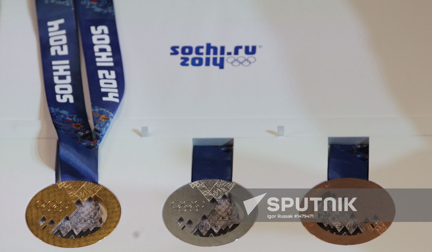 2014 Winter Olympics medals unveiled