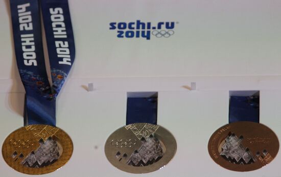 2014 Winter Olympics medals unveiled