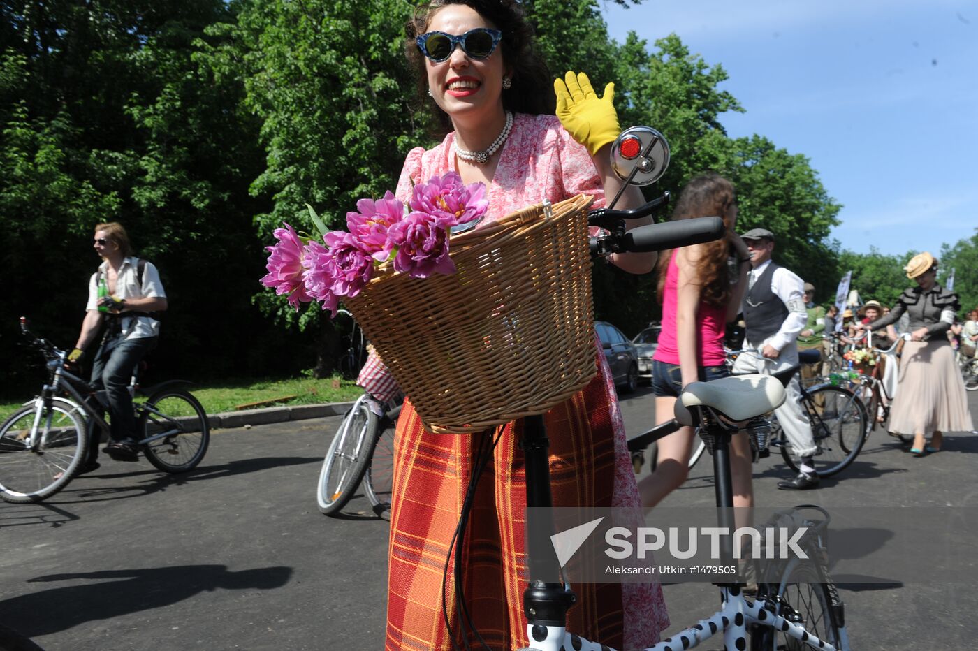 English style bike ride in Moscow