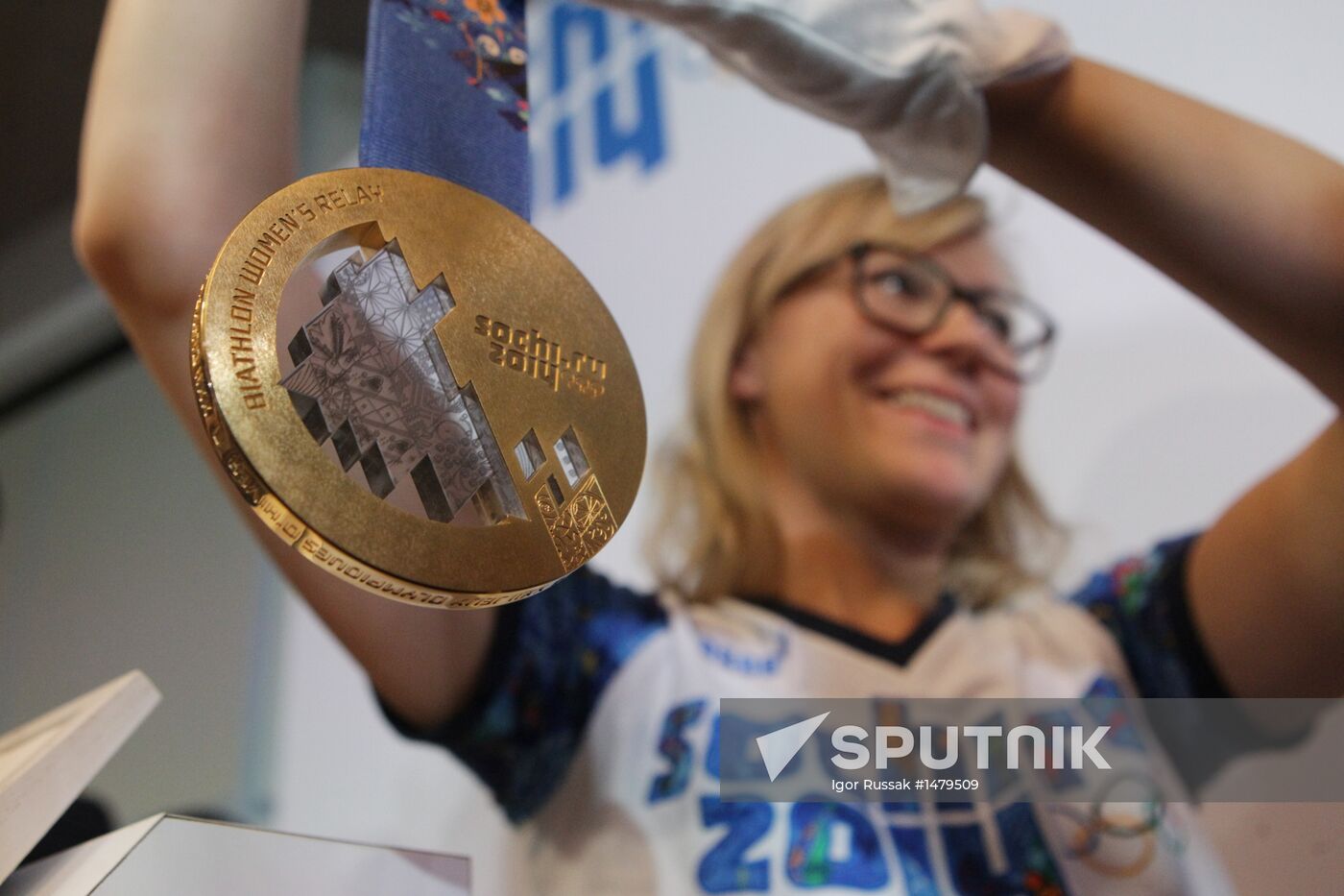 2014 Winter Olympics medals unveiled
