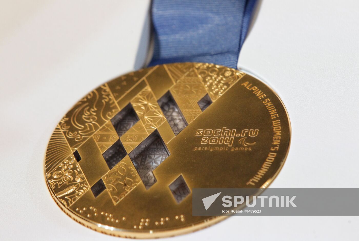 2014 Winter Olympics medals unveiled